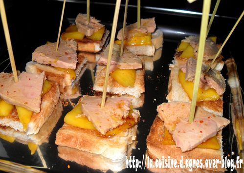 Recette apéro : Toasts de Pain d'Épices mangue et foie gras - Jacquet