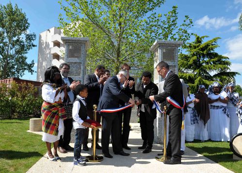 les-colonnes-de-la-liberte---Alfred-Jocksan--6-.jpg