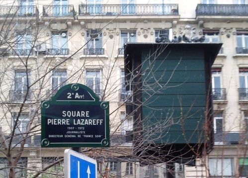 Pigeonnier, place Lazareff, Paris Pigeonnier, place Lazareff, Paris