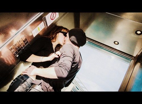 KissElevator 03