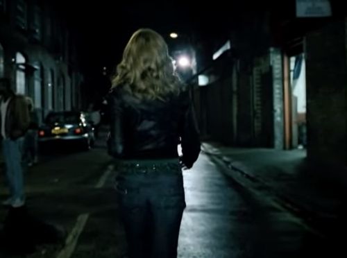 Hung up - Madonna Madonna - Hung up (06)