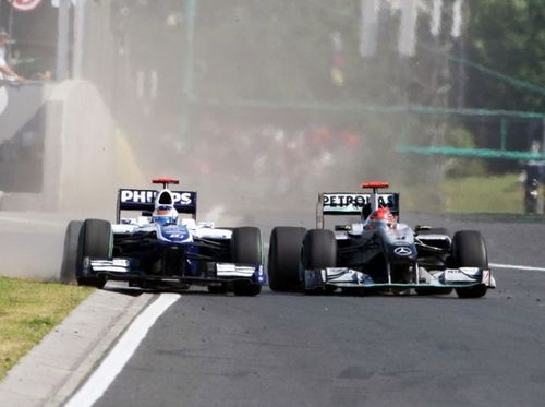 Hongrie-dépassement-Barrichello-Schumi-dangeureux