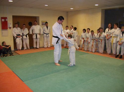 100_0148--2-.jpg