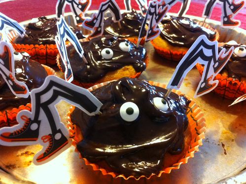 Halloween_cupcakes.JPG