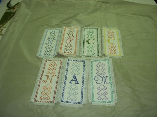 marque-page-brode-par-maryse1.jpg