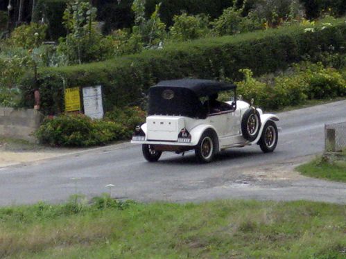 Vieilles voitures 8348