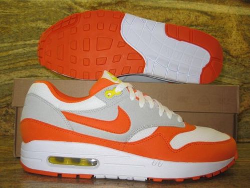 solefly2010172-570x427.jpg