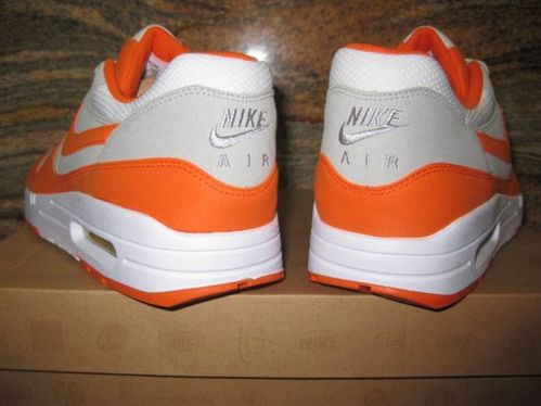 solefly2010174-570x427.jpg