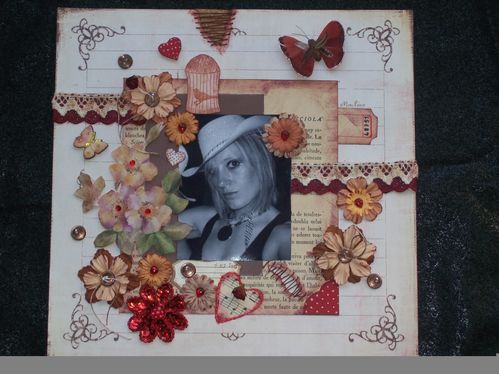 Annie-scrapbooking_001.jpg