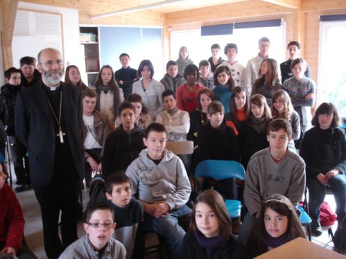 EVEQUE ET CONFIRMANDS 13 FEVRIER 2010 011