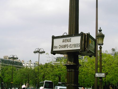 08-05-2010 Champs-Elysees-Arc-de-Triomphe (6)