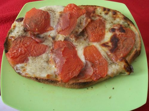 brushetta-tomate-mozza.jpg