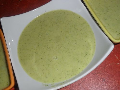 Soupe-de-legumes-verts.JPG