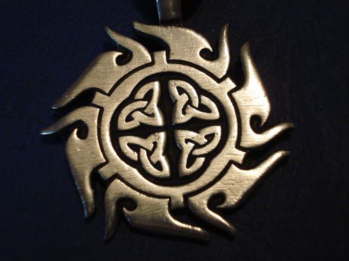 Pendentifetain-4EntrelacsCeltes.JPG