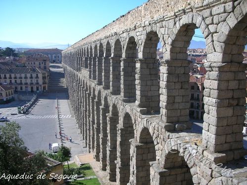 Aqueduc-de-Segovie-border.jpg