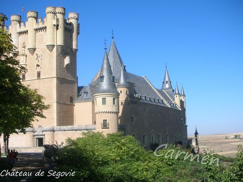 Chateau-de-SegovieDSCN1178-border.jpg