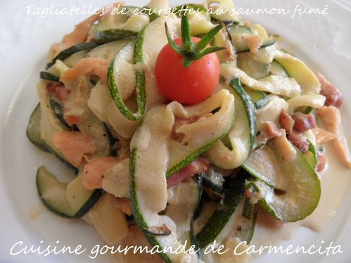 Tagliatelles-de-courgettes-au-saumonSAM_1128-BorderMaker.jpg