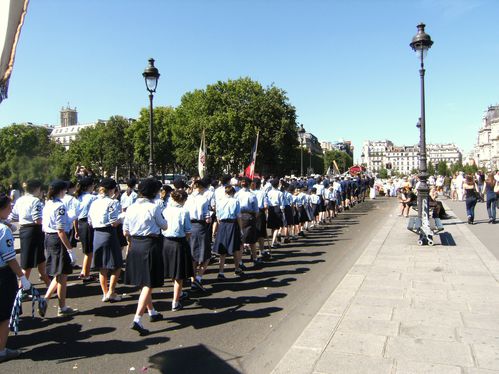 LA FÊTE-DIEU 2011 PARIS