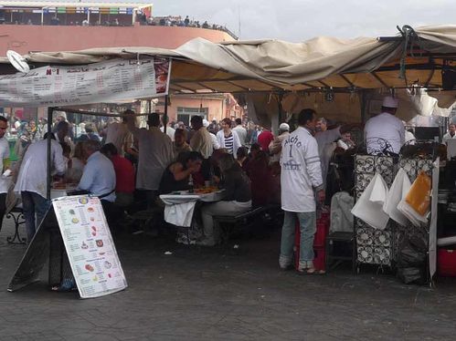 Marrakech souk stand resto