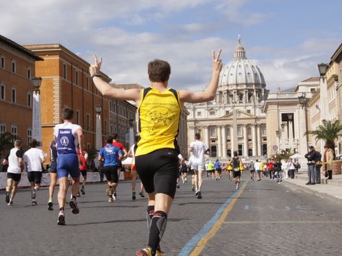 Acea Maratona di Roma (20^ ed.). Domenica la città sarà in festa, una festa lunga 42,195 km