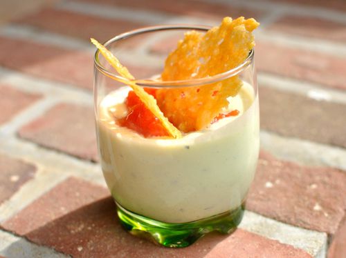 creme-de-courgette-tomte-tuile-parmesan.jpg