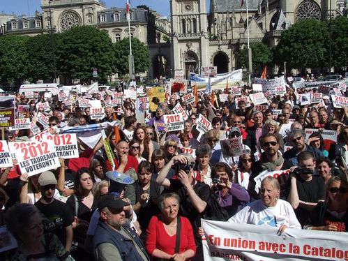 PARIS-anticorrida-manif-W2113.jpg