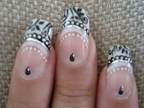Nail art french chic 10