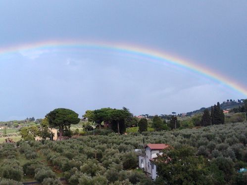 rainbow-2.jpg-paradiso.jpg----.jpg