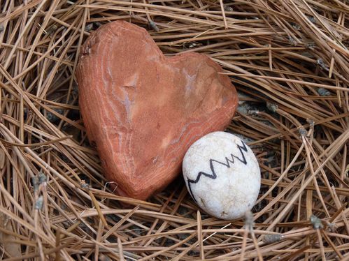 3. P'tit galet blotti contre un coeur