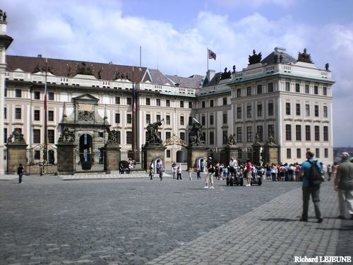 Hradcany---Place-du-ch-teau--05-08-2009--171-copie-1.jpg