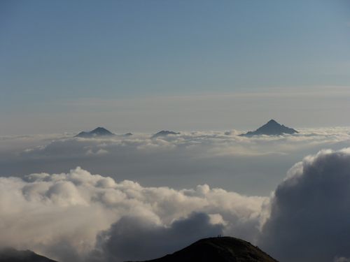 23-Sea of clouds from Hakuba-Sanso hut