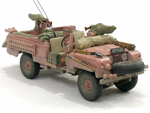 LangRover_PinkPanther_03.jpg