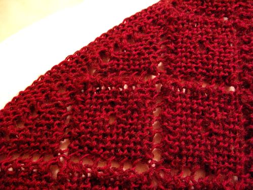 chale-rouge-detail