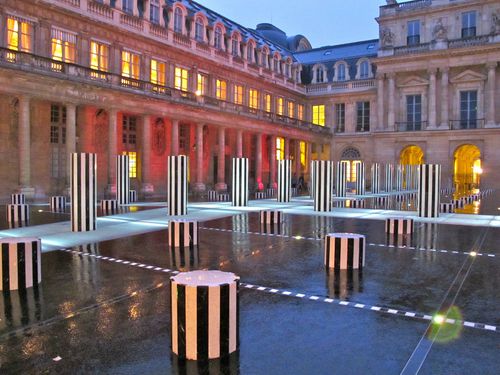 Au Palais-Royal, les colonnes de Buren retrouvent leur éclat