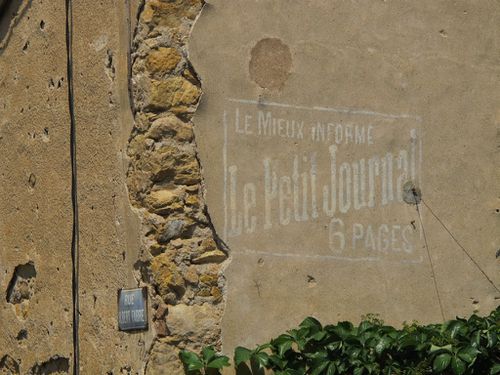 Petit Journal Languedoc mur peint 1