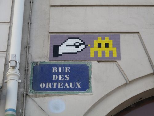 Invader rue des Orteaux