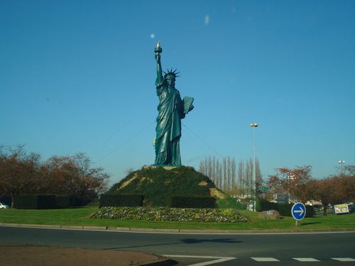 Mc Do, Statue Liberté, 5, Rouen, Barentin