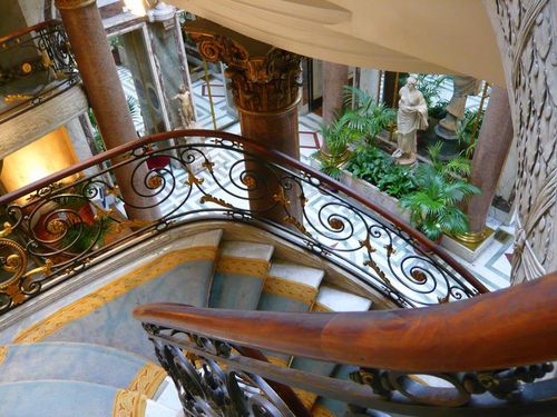 Paris--ete-2007-1157--escalier-au-musee-Jacquemart.jpg