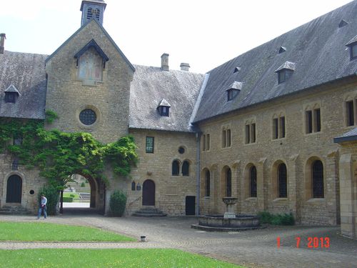 Orval-abbaye--6-.JPG