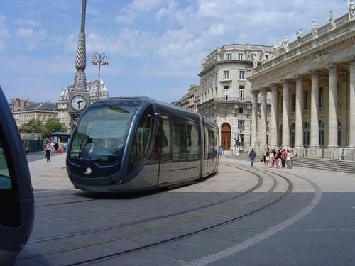 TramBordeaux.jpg