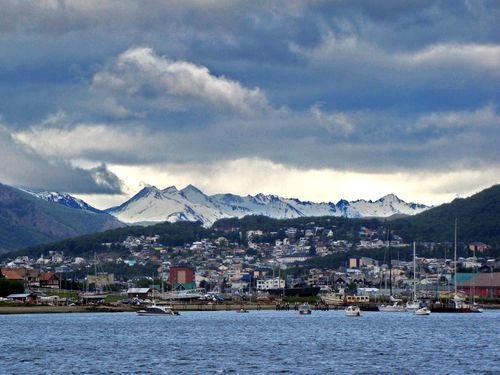 20210-USHUAIA-Mer-et-montagne.jpg