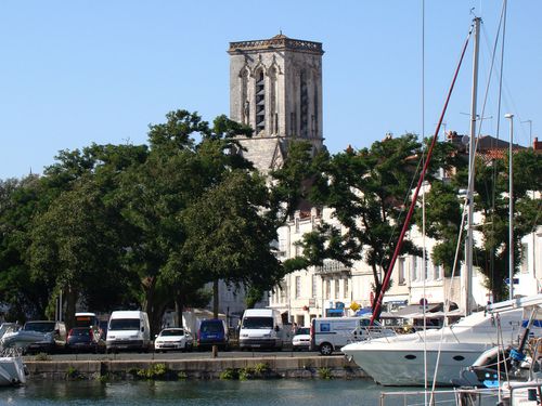 2237-LA-ROCHELLE-La-Tour-St-Sauveur.jpg