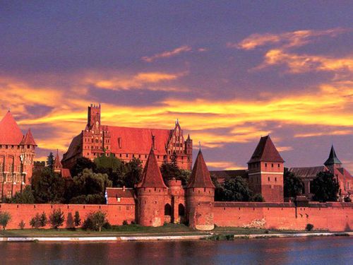 13895-MALBORK-Le-Chateau.jpg