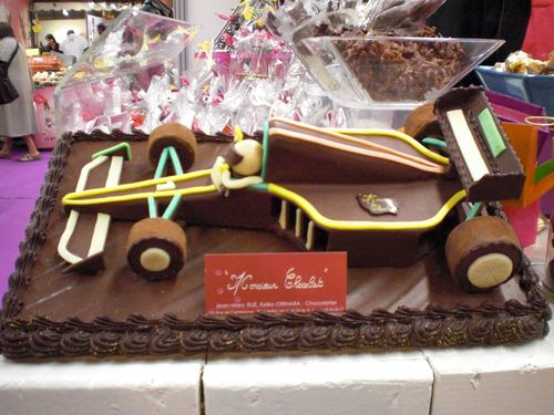 voiture de course en chocolat