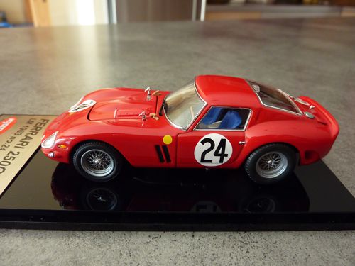 Ferrari GTO #24 1