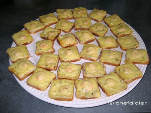 Toasts crevettes 9