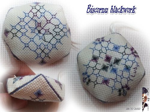 2012 05 biscornu (2)
