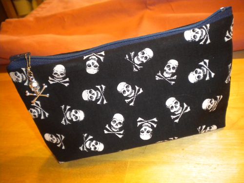 trousse-squelette1.JPG