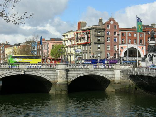 O'Connell Bridge à Dublin 4, 1er mai 2006