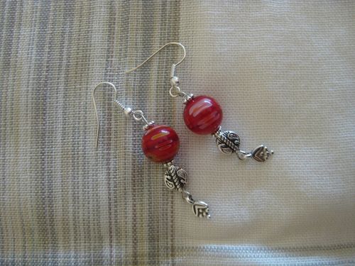 Boucles d'oreilles rouges